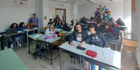 La democrazia partecipata secondo gli studenti di 14 Comuni siciliani