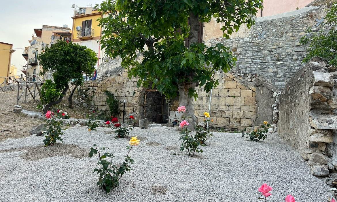 “Oltre” la democrazia partecipata: il caso “RiAttiviamo stu Jardinu” a Termini Imerese